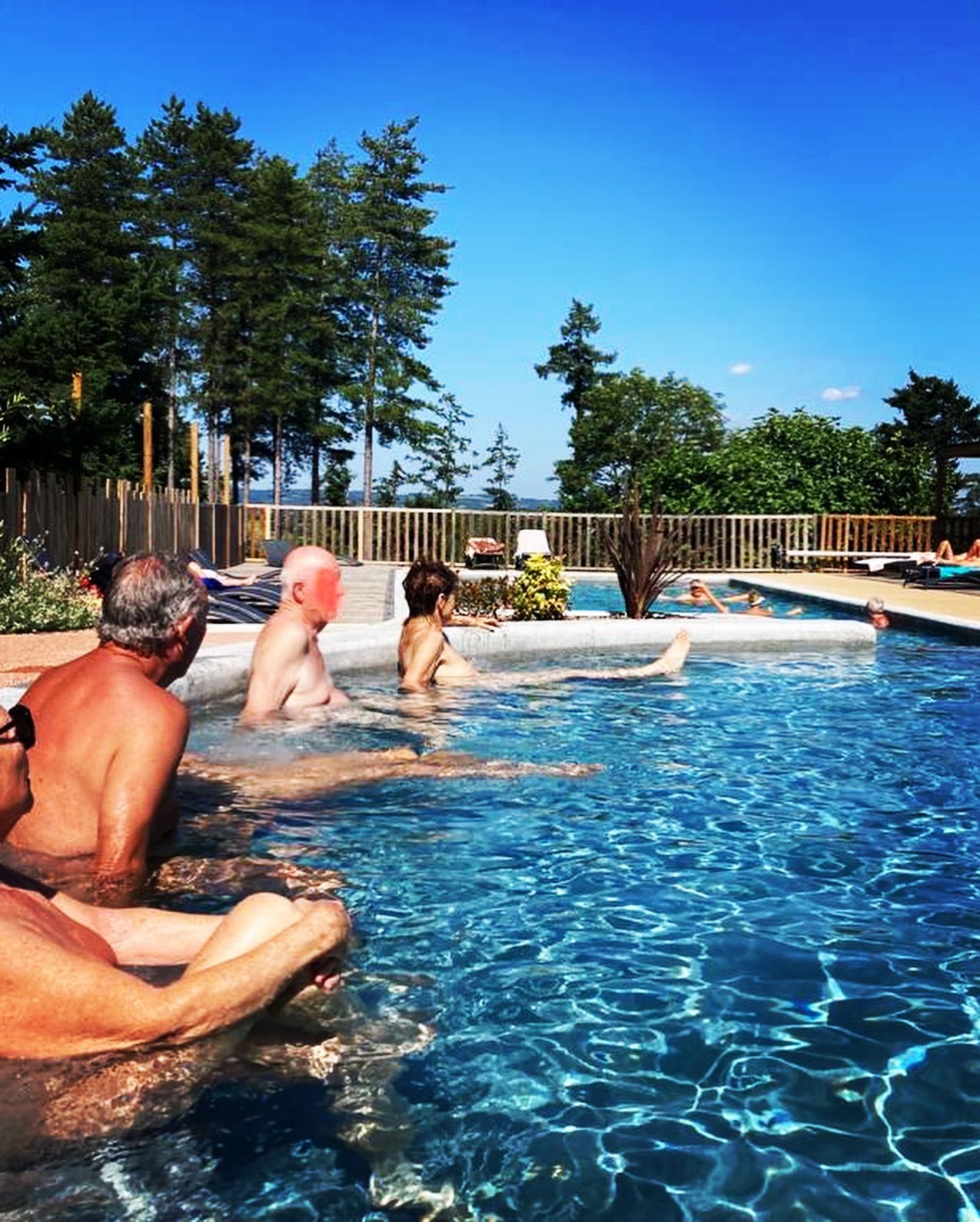 Piscine balnéo Domaine du Coq Rouge